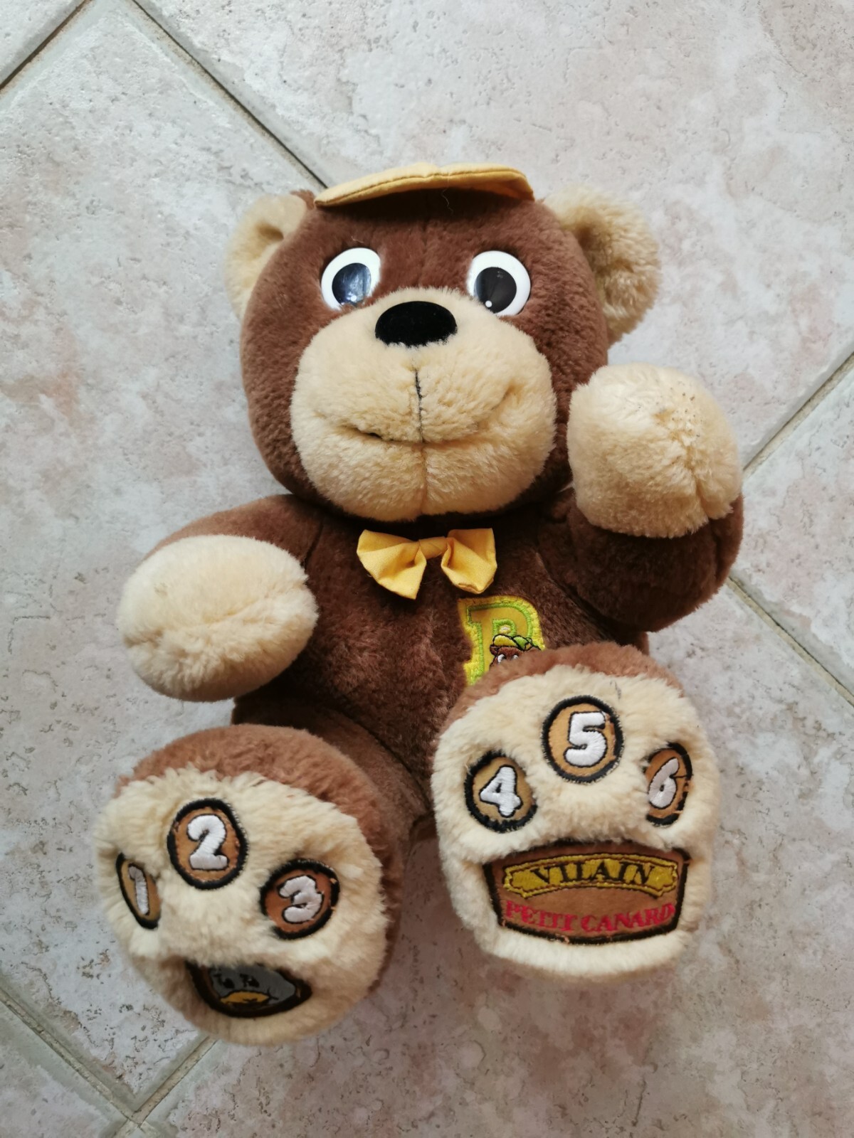 The Ugly Duckling Plush Story Bear 1998 General Creation 10