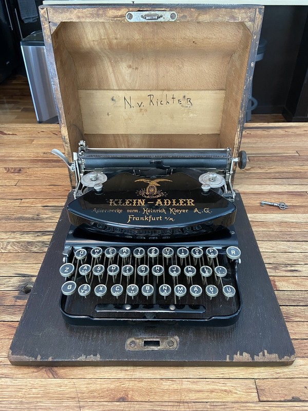 Adler typewriter photos of Adler Klein-Adler by year then ...