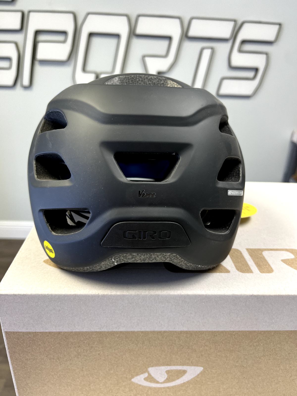 GIRO VERCE MIPS MTB CYCLING HELMET (Universal Women Size) Blk Elec Purple