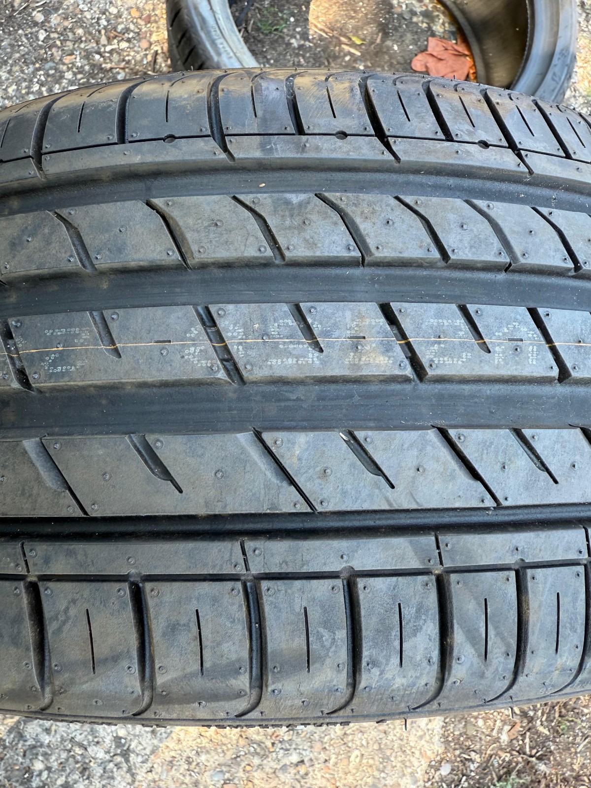 New 215 40 18 Nexen, Nfera SU1, XL, 89Y, x1 Tyre (F1_tyres) L3816