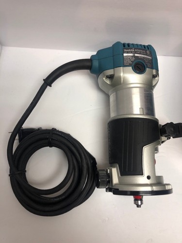 Makita RT0701C 1-1/4 HP 10,000-30,000 Rpm Variable Speed Compact Router