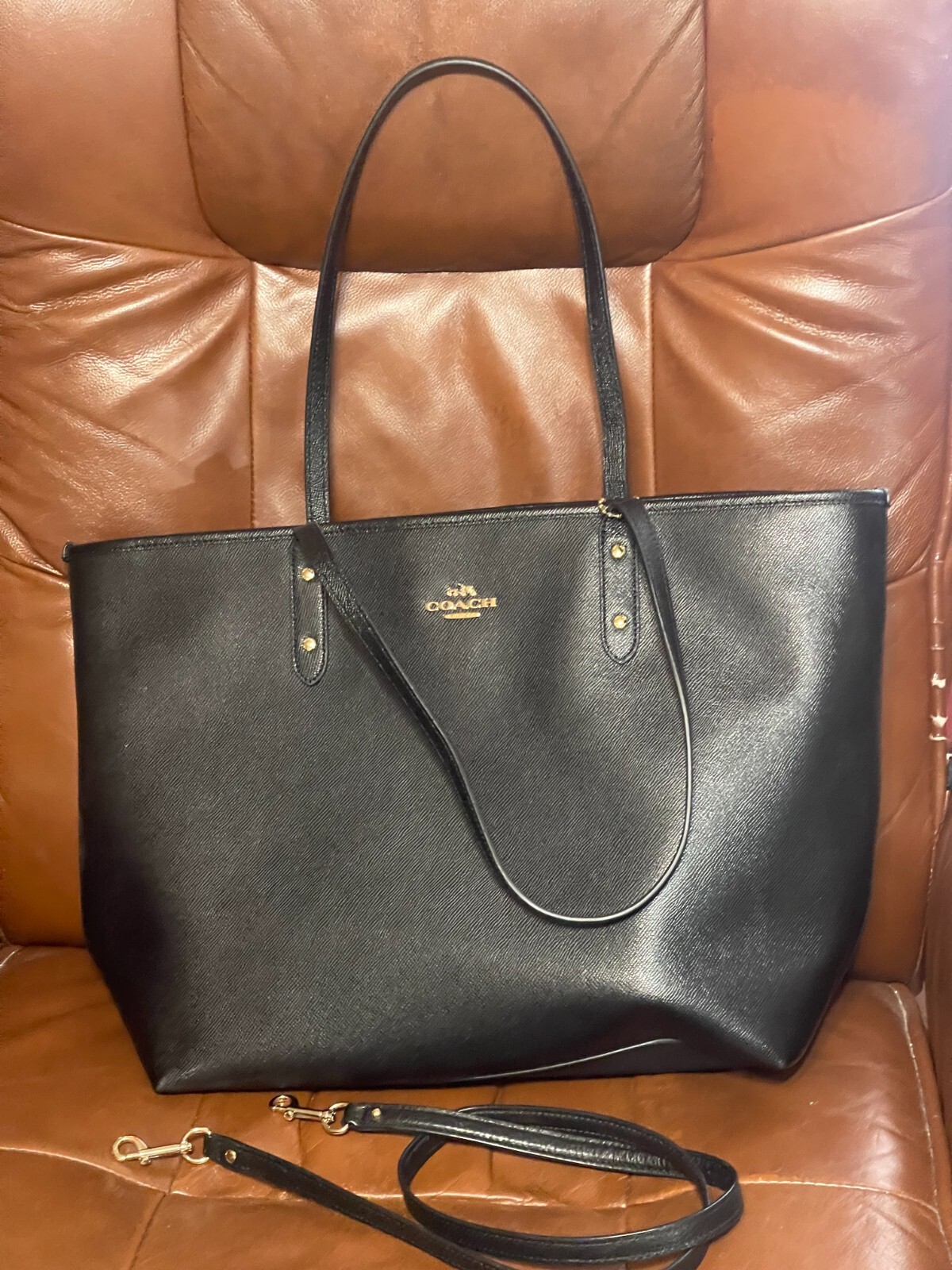 アメリカから購入 COACH leather bag Vintage Coach Compact Pouch CrossBody Shoulder Bag Leather