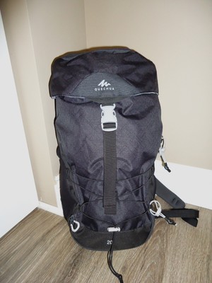 Hiking Backpack Air Cooling Black DECATHLON QUECHUA 20L