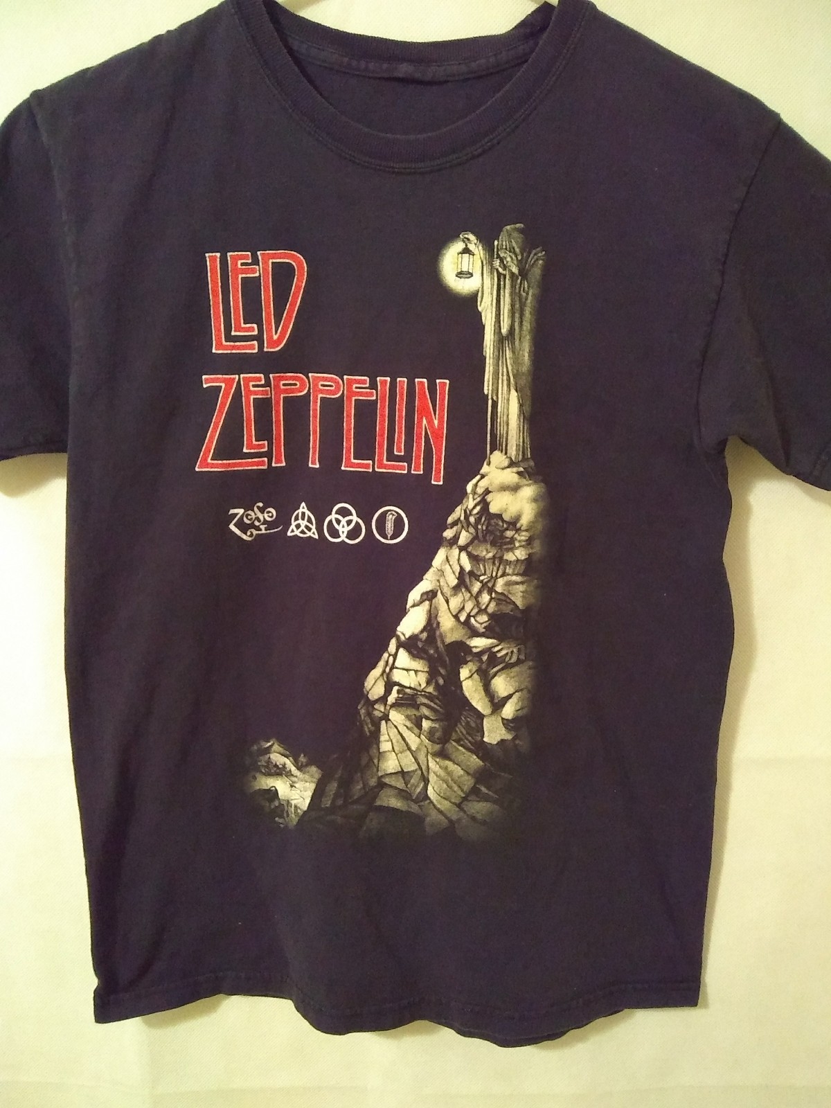 Vintage Led Zeppelin Stairway To Heaven Zoso Rock Tour T-Shirt Small RARE womens