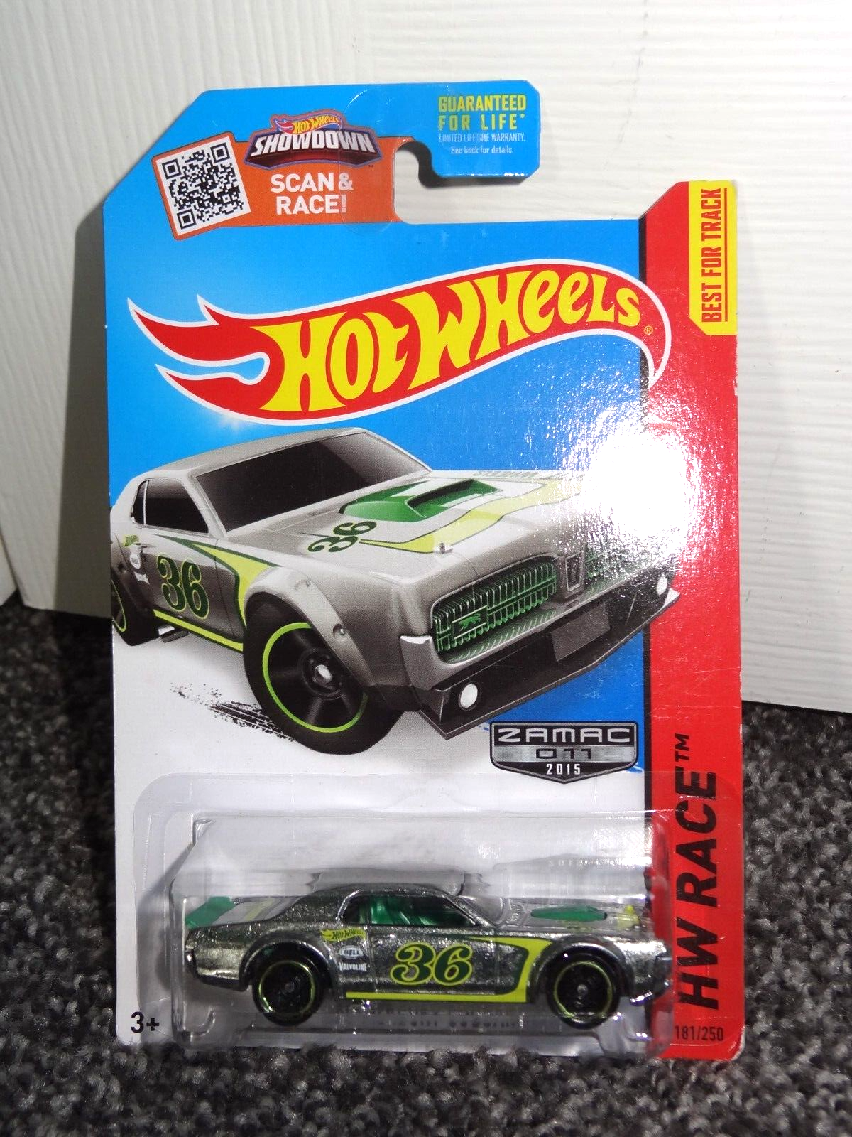 Race Showdown 2015 New 1:64 Silver