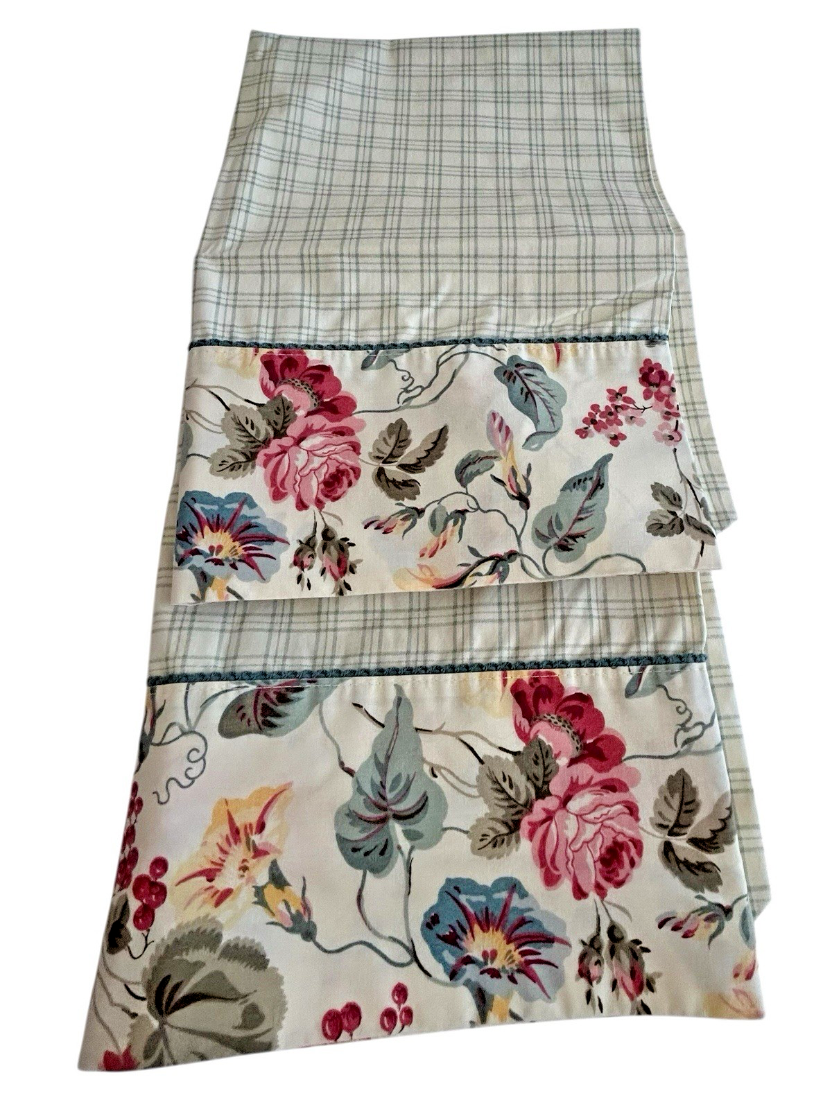 Laura Ashley Melrose Standard Floral Green Gingham Plaid Pillowcase Set 2