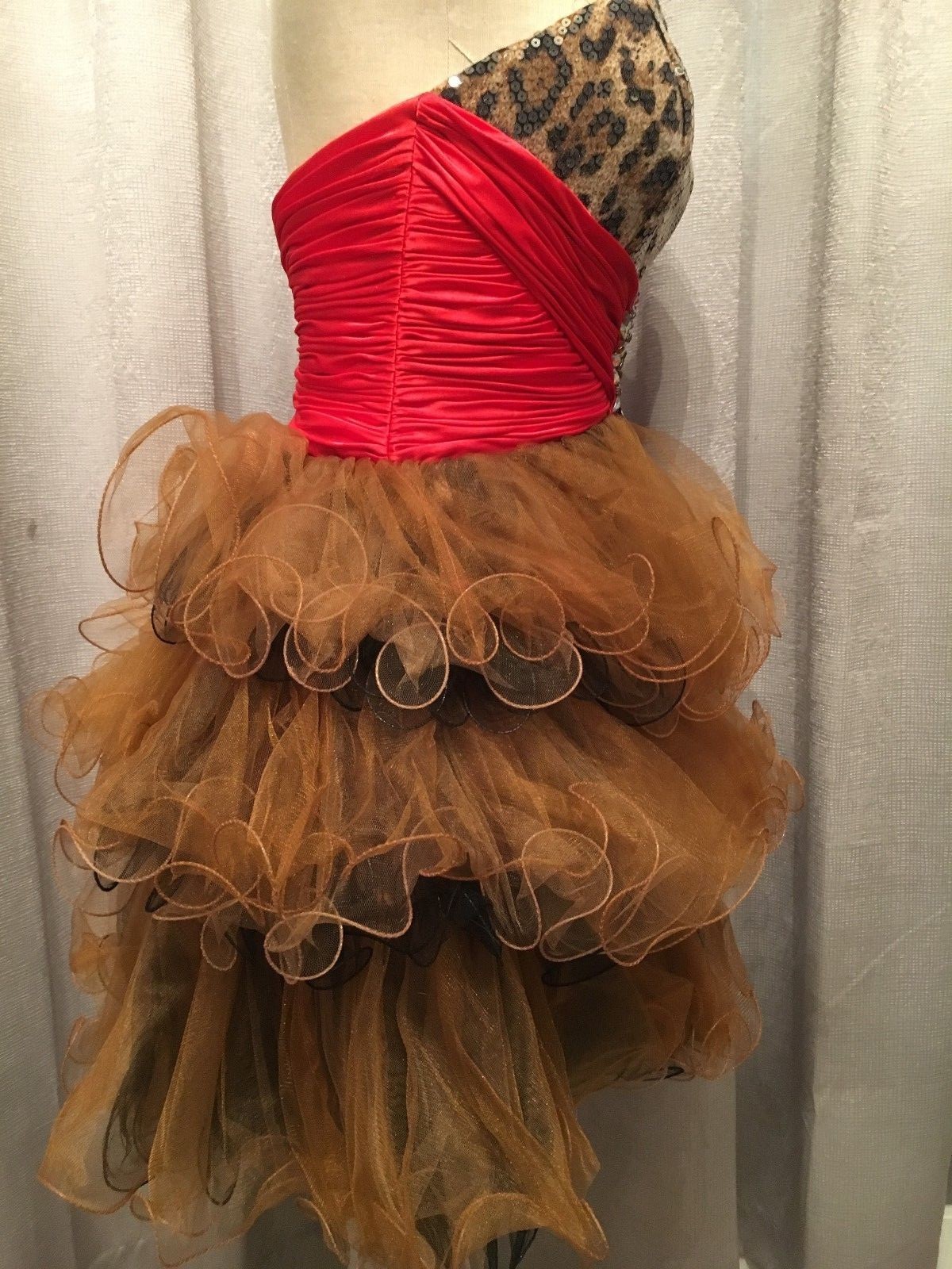 NWT Party Time Homecoming Party Formal Gown Dress Size Medium   Lot #206