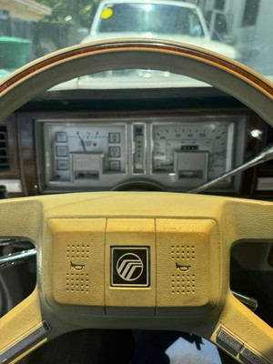 image 4 of interior