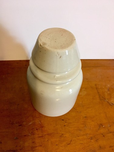 VINTAGE WHITE CERAMIC/PORCELAIN ELECTRIC POWER LINE INSULATOR 1943 England