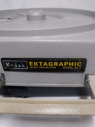Kodak Ektagraphic AF?2 Slide Projector 35mm Carousel Slide Projector