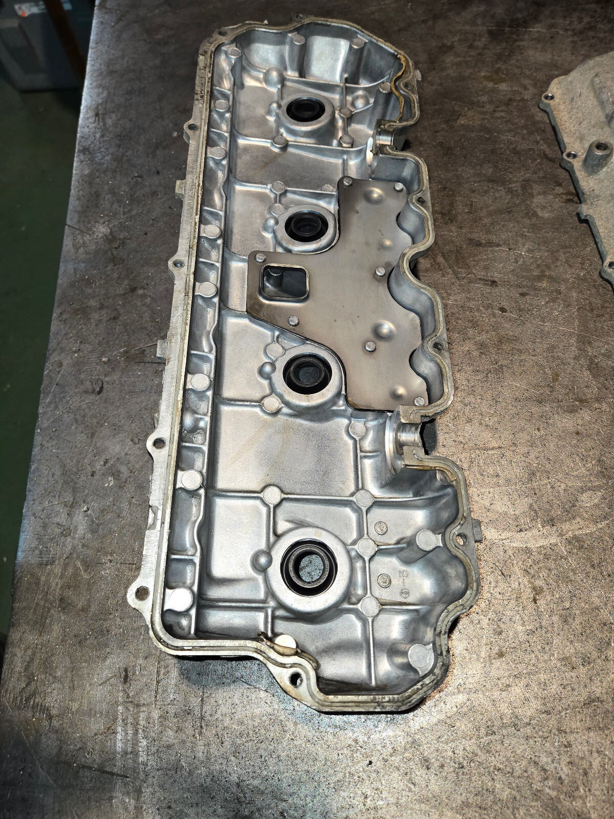 97223559 01 02 03 04 LB7 Duramax Diesel UPPER Valve Cover  - Picture 4 of 4