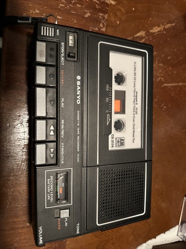 Vintage Rare SANYO M-5000 Portable Cassette Player