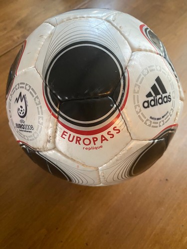 adidas europass gloria