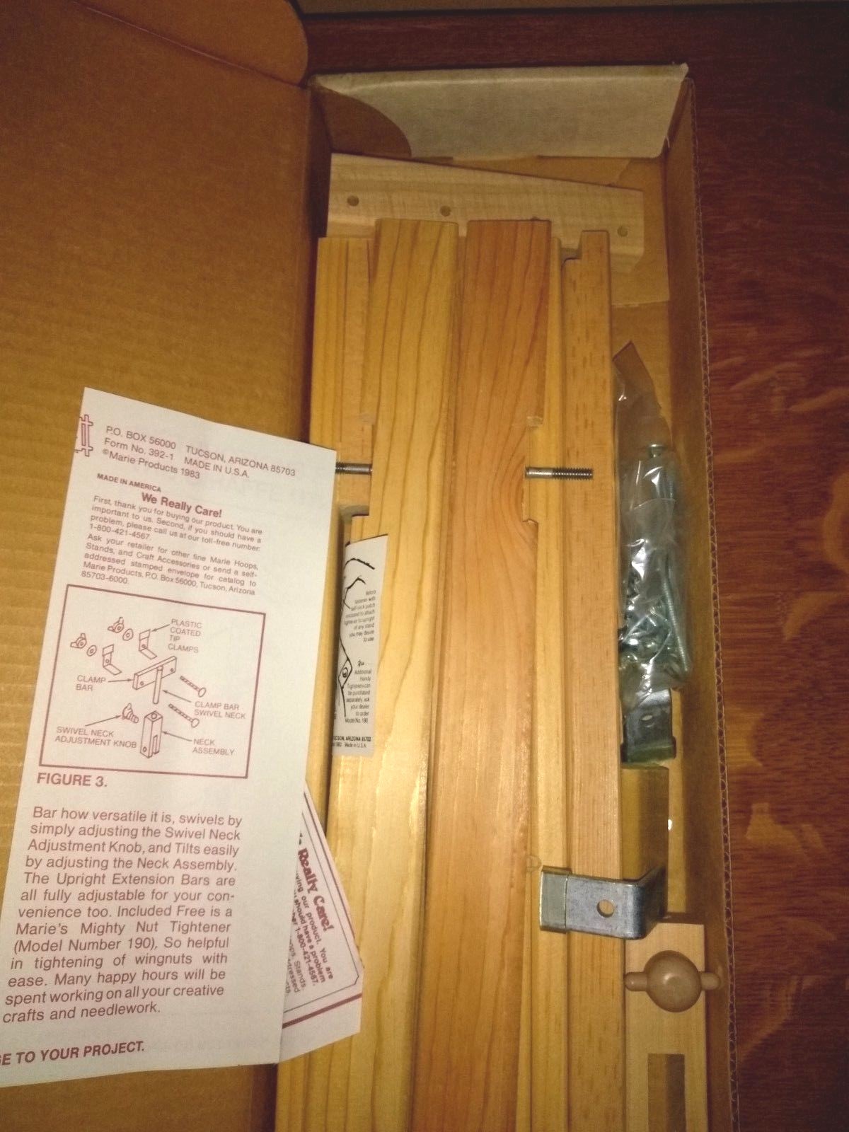 THE GIRAFFE UTILITY STAND - MODEL 392 - NEW IN BOX!!!