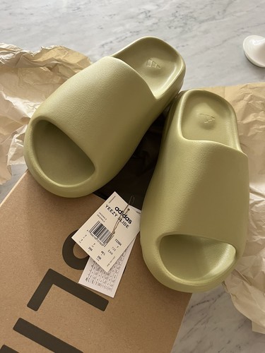 靴 adidas yeezy slide 27.5 ADIDAS YEEZY SLIDE アディダス イージー スライド 27.5 - メルカリ