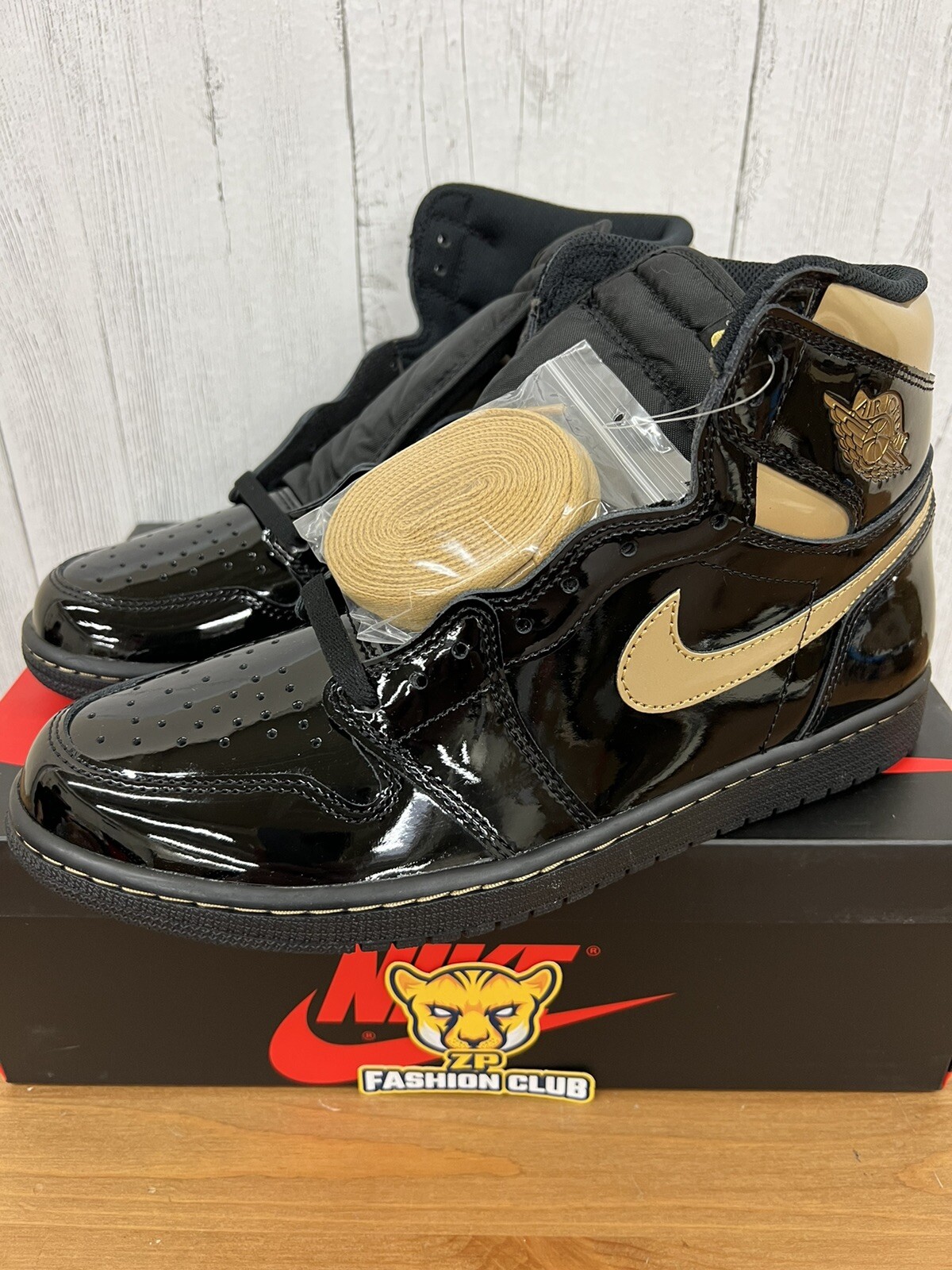 Air Jordan 1 Retro High Black Metallic Gold MENS 555088-032 GS 575441-032
