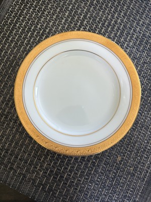 NORITAKE CRESTWOOD GOLD FINE PORCELAIN serving bowl set holiday party family