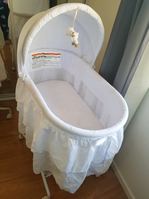 lullabye bassinet