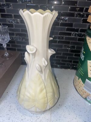 Belleek Porcelain Applied Calla Lily Nile 9.5'' Vase - 6th Green Mark (1965-1980)