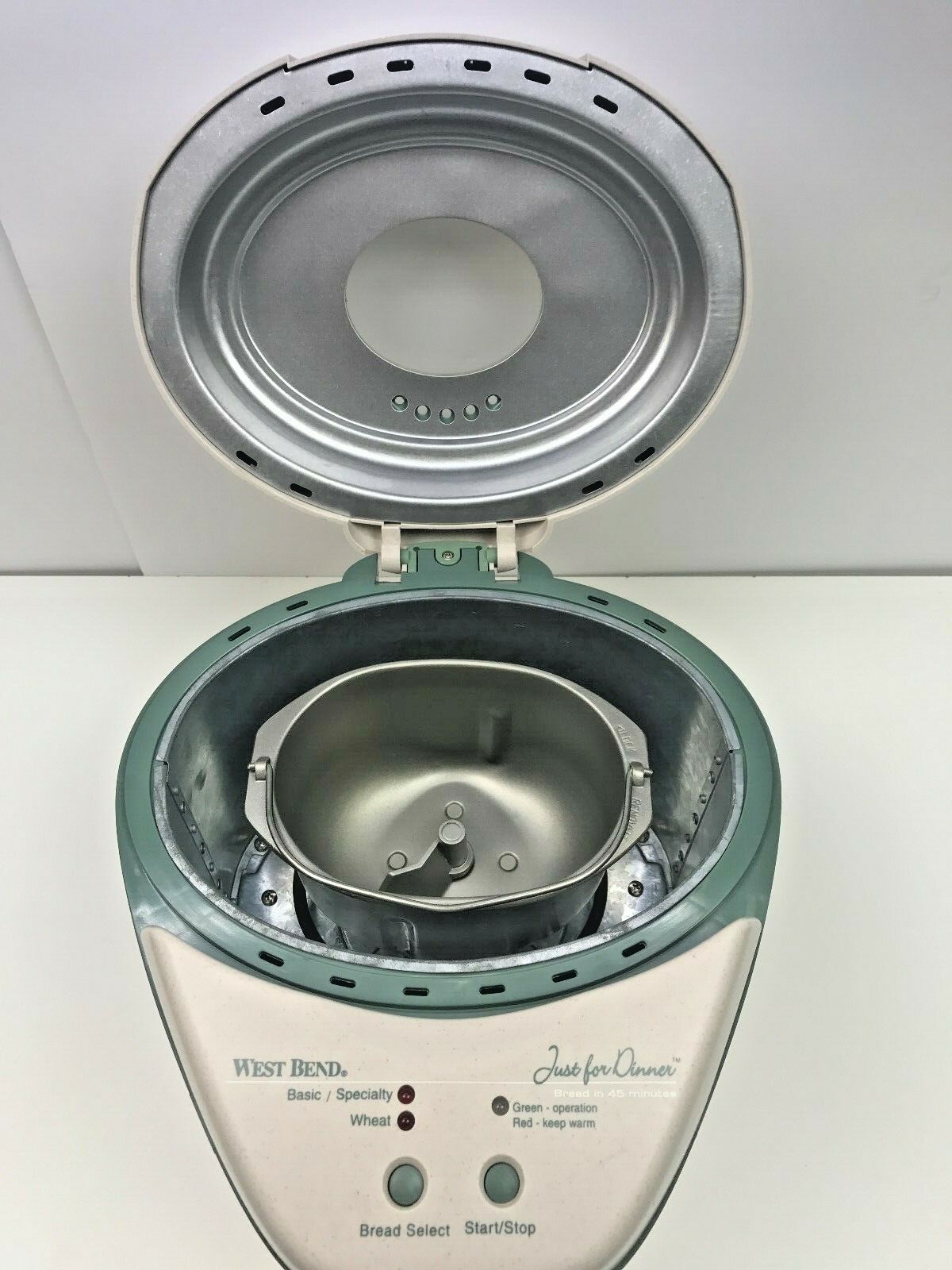 West Bend Just For Dinner Bread Maker Small  Perfect Loaf in 45 Minutes 41077