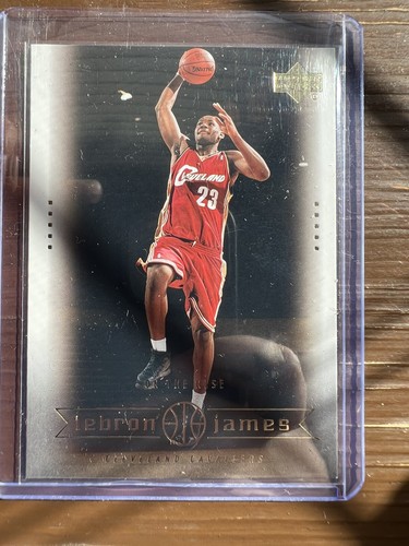 NBA カード2003-04 UPPER DECK LEBRON JAMES Amazon.com: Graded 2003-04 Upper Deck LeBron James #29 Box
