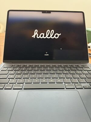 Apple MacBook Air 13.6'' (256GB SSD, Apple M2 8-Core, 8GB) Laptop - Midnight -...