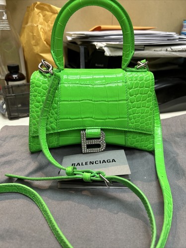 ハンドバッグ Balenciaga Mint Green Leather Small Hourglass Handbag Balenciaga Small Hourglass top-handle Bag | Green | FARFETCH