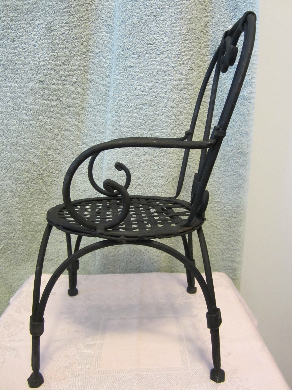 Wrought Iron Doll/Bear/Plant Chair Black Lawn Garden Furniture 13.5 inches Tall