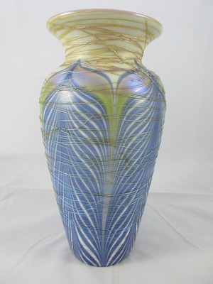 Rare Durand Pulled Feather Threaded Art Glass Vase Spider Webbing 9