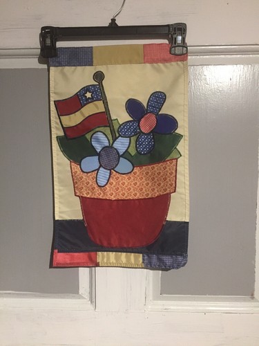 Mini Garden Flag Patriotic Springtime Patchwork  12 x18 Inch FREE FAST SHIPPING