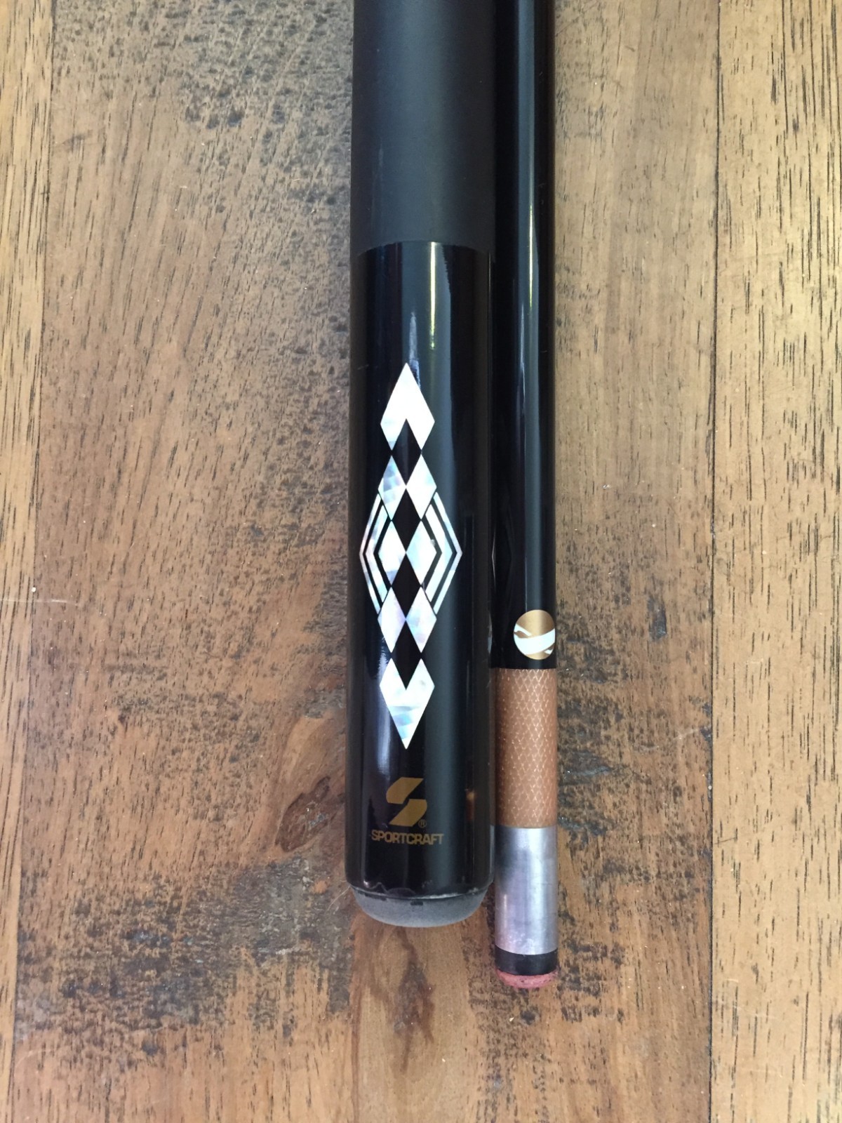 Sportcraft TriMax Copper 2pc pool cue  20 oz, 58”  black silver 3 point design