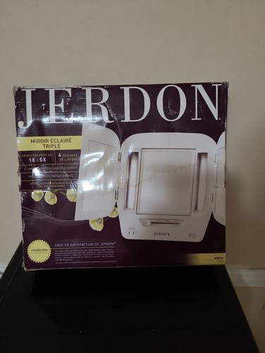 Jerdon Euro Tri-Fold Lighted Makeup Mirror JGL10W 4-light settings 10x magnify