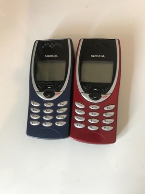 Nokia 8210 Simlockfrei 12 Monate Gewährleistung inkl. MWST DHL