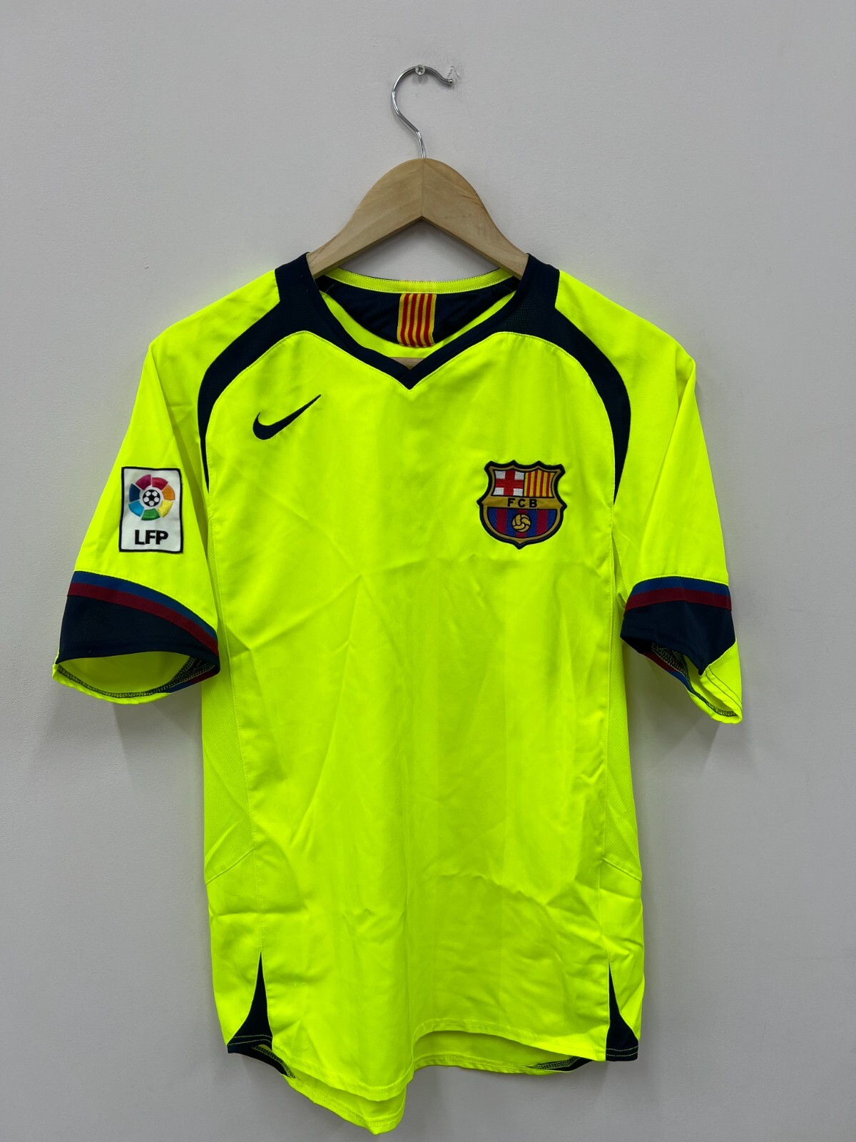 ウェア 05/06 FC Barcelona soccer jersey kit y2k $_57.JPG?set_id=880000500F