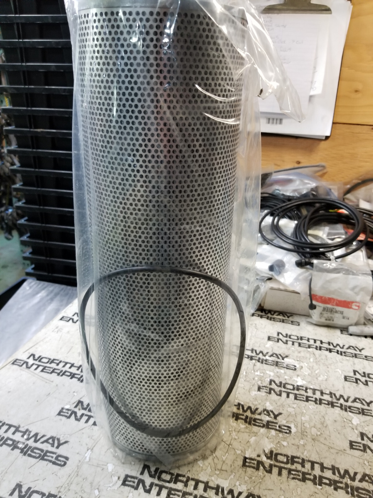 JOHN DEERE AT162766 FILTER ELEMENT - Picture 1 of 4