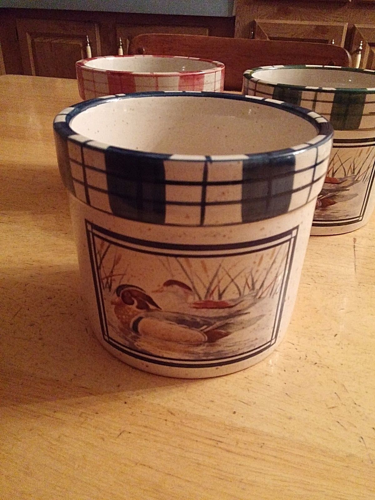 HERITAGE POTTERY SET OF 3 NICE 1 PINT CROCKS w/PLAID DESIGN/MALLARDS-EXCELLENT