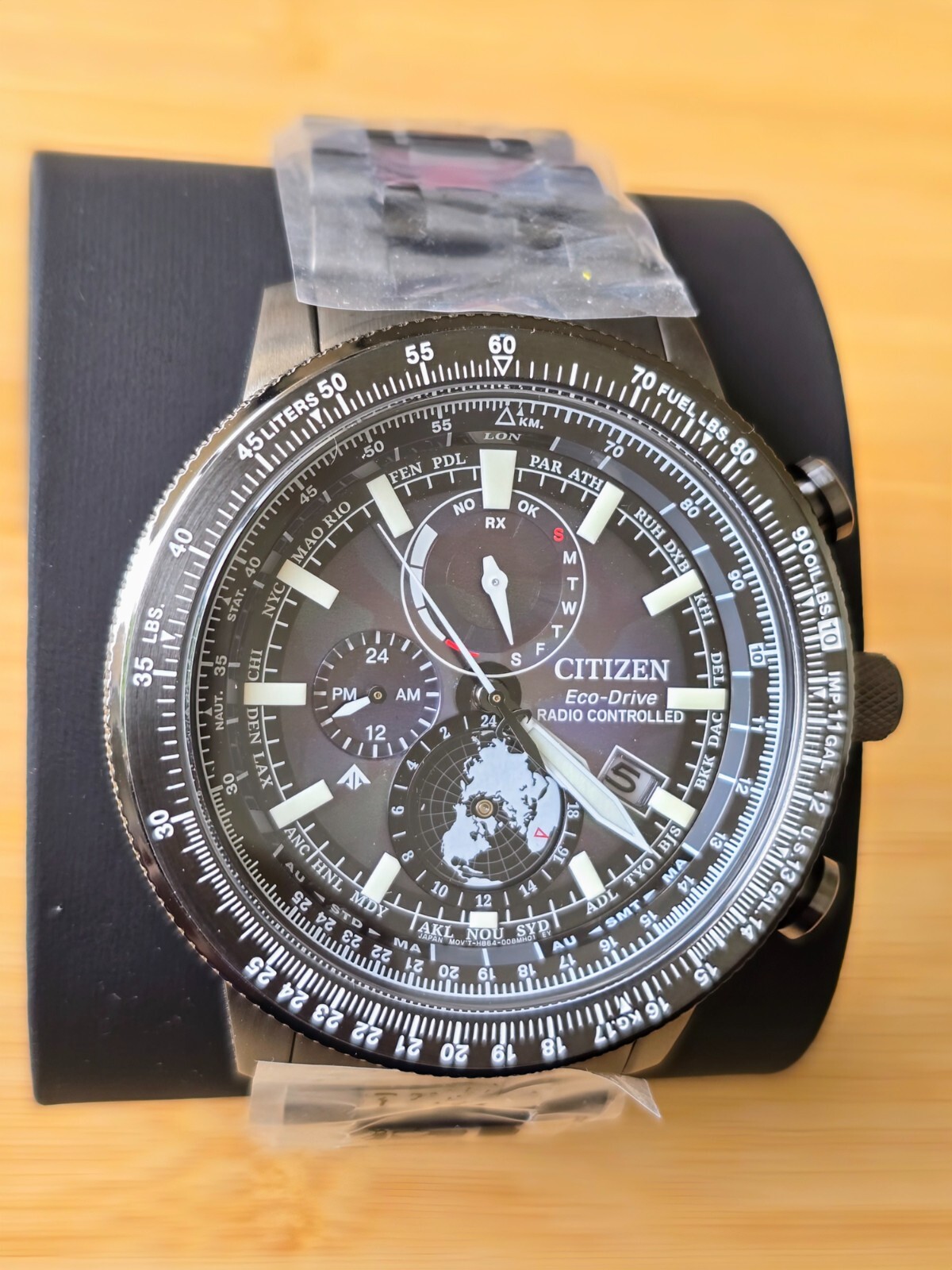 Pre-owned Citizen Limited Edition Promaster Geo Trekker By3005-56e World Time Watch
