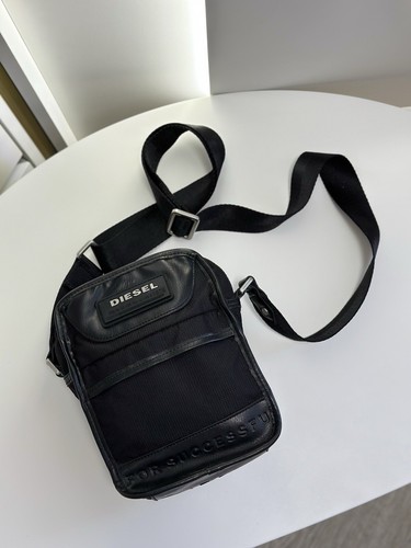 DIESEL Y2K Vintage Black Messenger Bag Big Logo Size 22x18 DIESEL Y2K Vintage Black Messenger Bag Big Logo Size 22x18