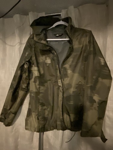 the north face light weight Camo jacket womens Size Large