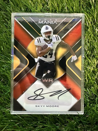 2022 Wild Card Auto Mania Skyy Moore Black Auto #AM-TR91 | eBay