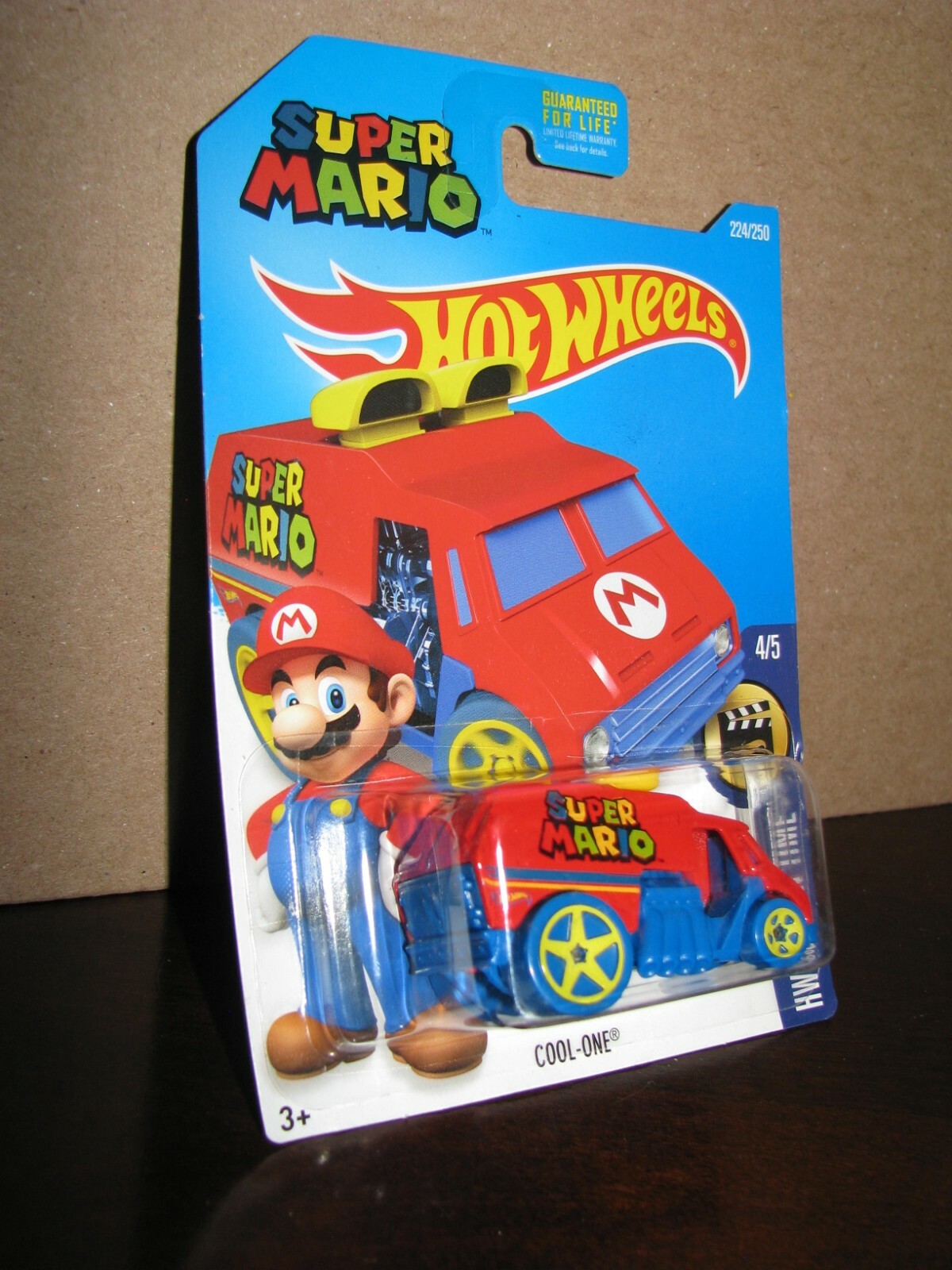 Hot Wheels マリオ HW SCREEN TIME Amazon.com: Hot Wheels, 2016 HW Screen Time, Super Mario