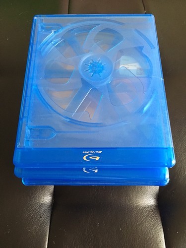 Lot of 10 Empty, Blue Blu Ray DVD Single Disc Replacement Cases With Logo