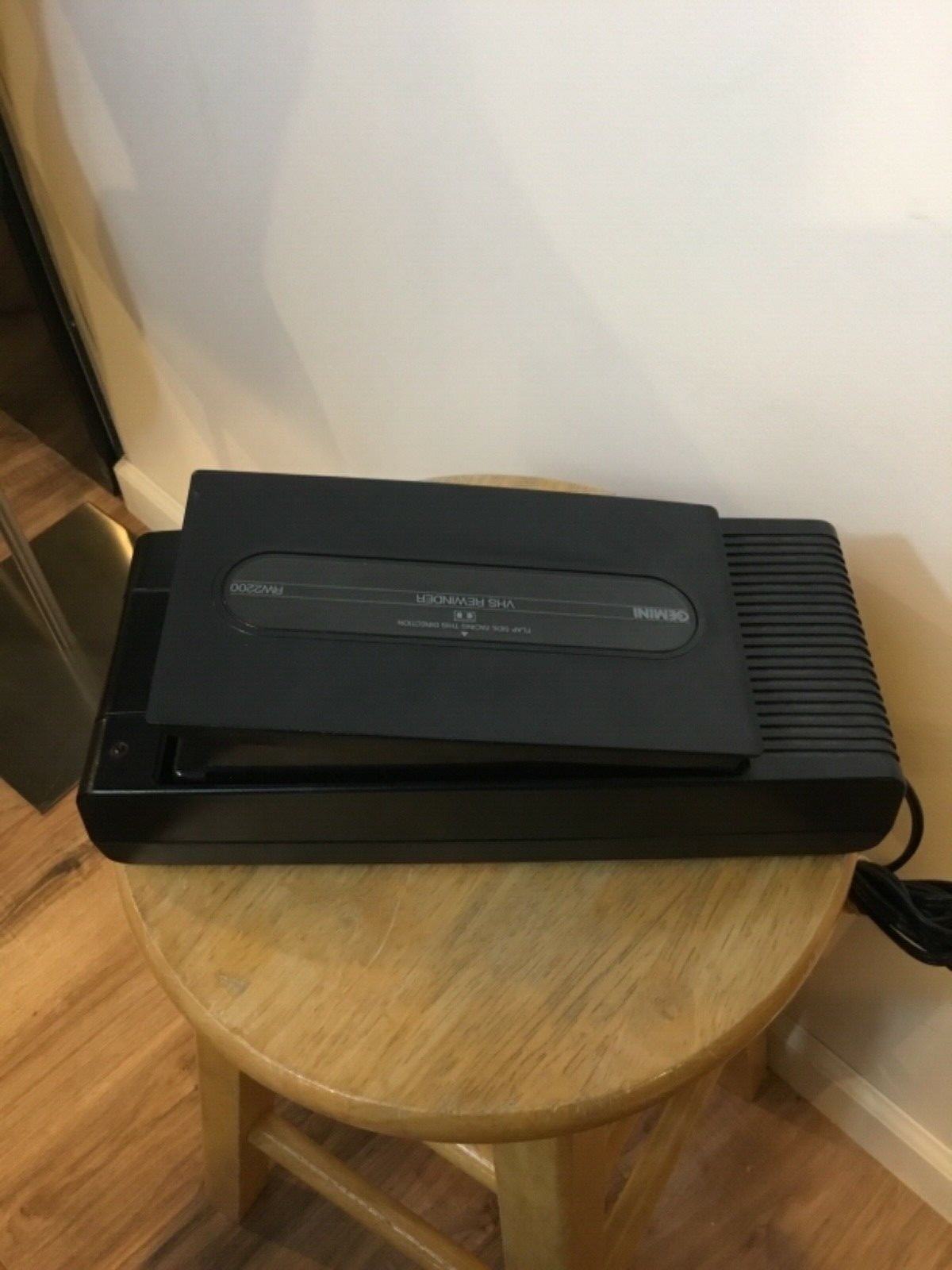 GEMINI video cassattee rewinder, RW1300 clean works great! VCR VHS