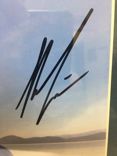 SHANIA TWAIN SIGNED PICTURE!!       Plus Signed Zippo Lighter By Her Rare Find!