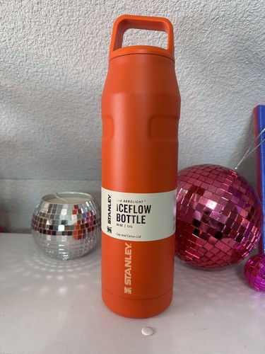 Stanley ICEFLOW™ BOTTLE WITH CAP AND CARRY+ LID | 36 OZ