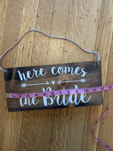 Here Comes the Bride Sign Wood And Twine