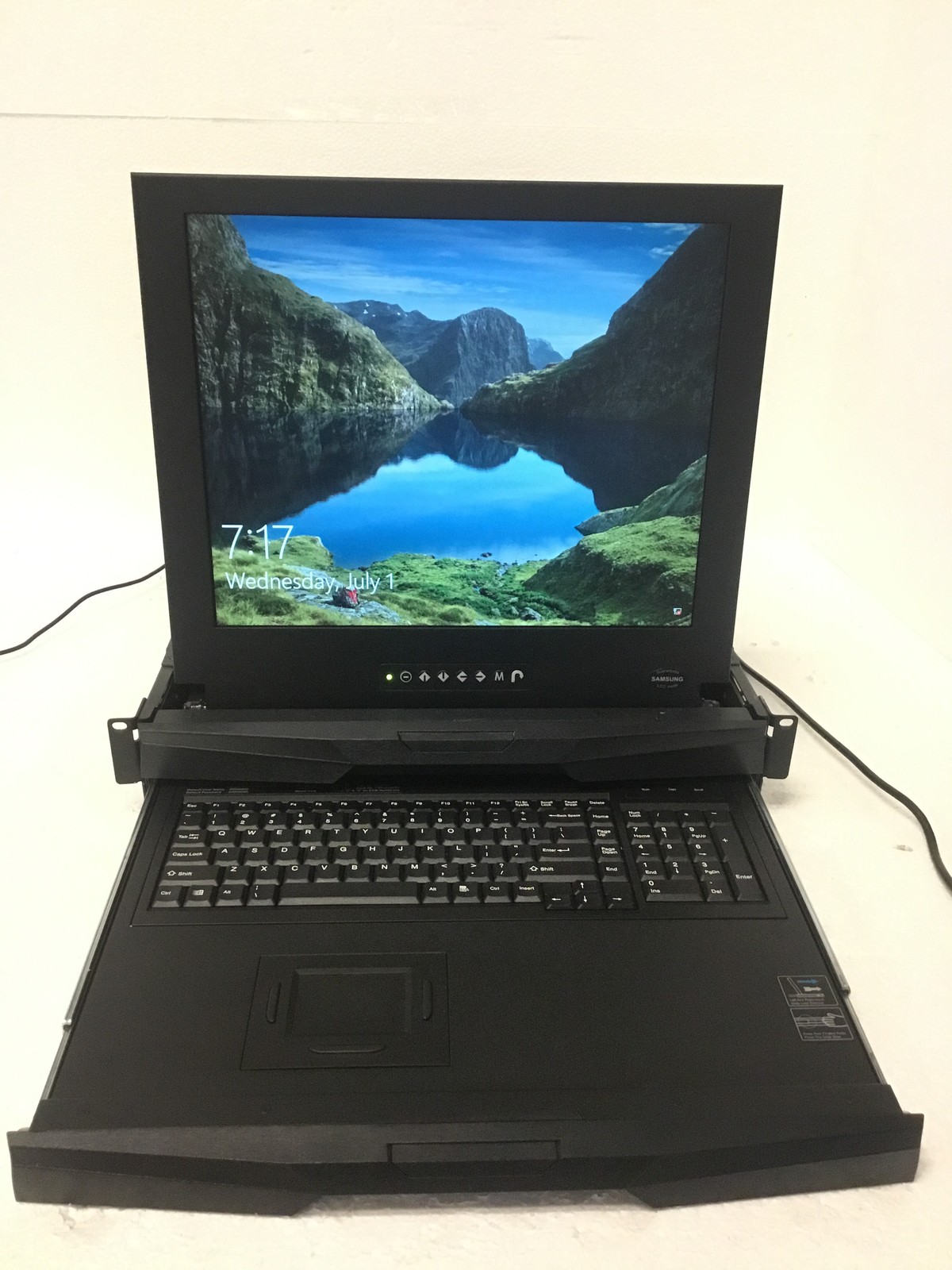 CyberView RKP2417-801E 17