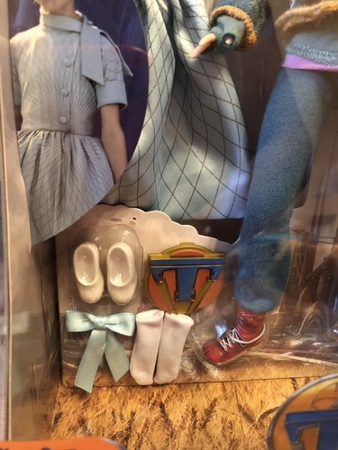 Athena Tomorrowland Disneystore Nrfb Action Figure Doll