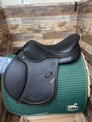 NEW Antares Signature Close Contact Saddle 17.5'' 3A Flap