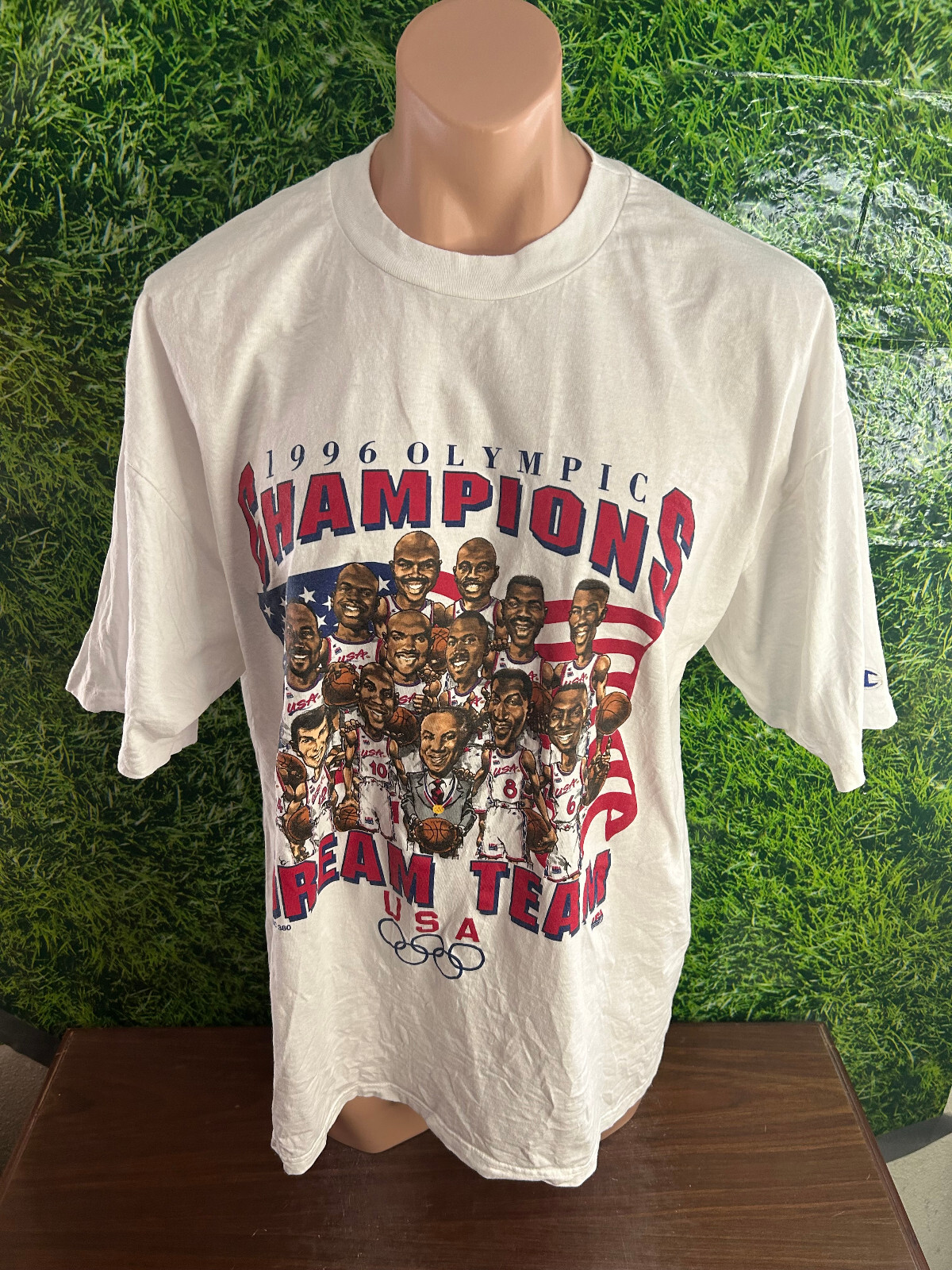 USAバスケットボールアメリカ代表オリンピック五輪96チャンピオンユニフォーム 1996 USA Men's Basketball Champions Dream Team T-Shirt